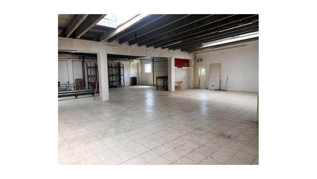 Skladový / obchodný priestor na prenájom – 500 m², 1000 m², 1206 m², Dunajská Streda