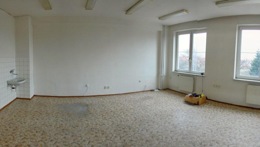 Administratívne priestory na prenájom, Trenčín – Za mostami