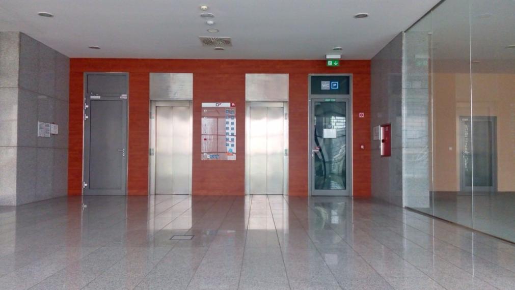 Obchodné priestory na prenájom - Centrum, Trenčín