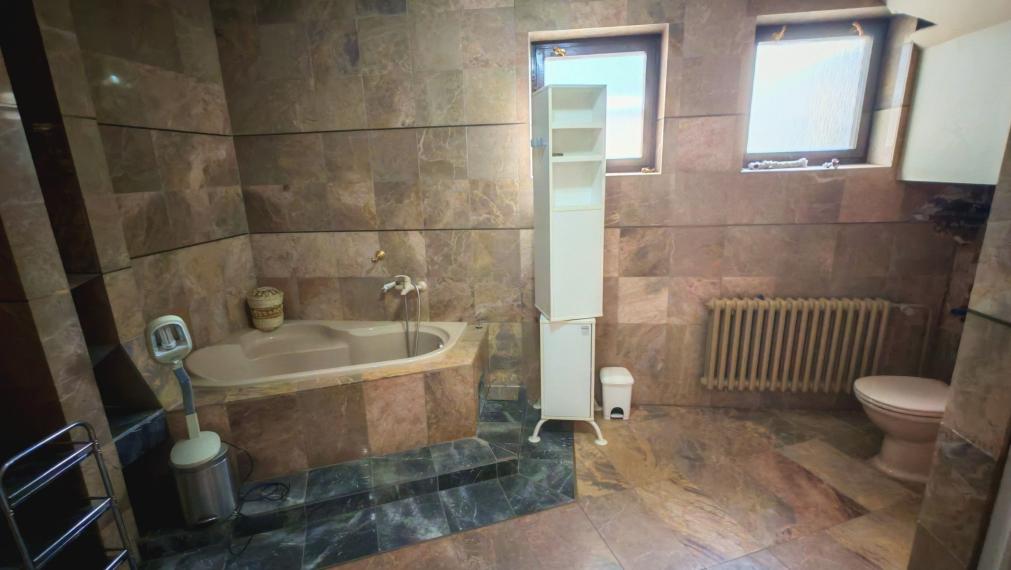 Na predaj exkluzívne viacúčelové obchodno-administratívne centrum, Trnava