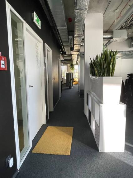 Exkluzívne administratívne priestory 169m2 + 3x PARKING, Mickiewiczova-Staré Mesto