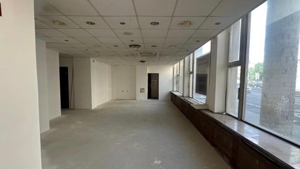 Na predaj reprezentatívny obchodný priestor s výmerou 445 m2, Bratislava I TOP