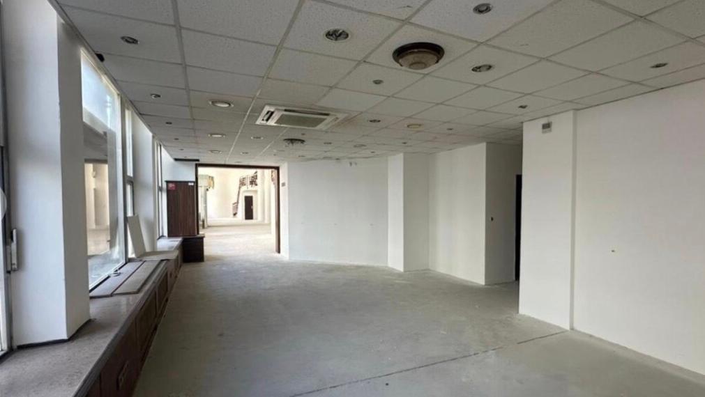 Na predaj reprezentatívny obchodný priestor s výmerou 445 m2, Bratislava I TOP
