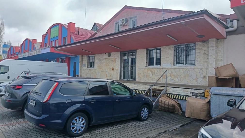 Skladová hala vo výmere 1000 m2 na predaj - ul. Stará Vajnorská 