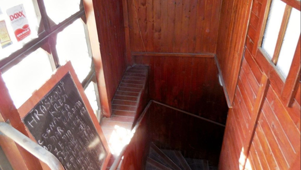 Obchodný priestor – bývalá reštaurácia, Trenčín