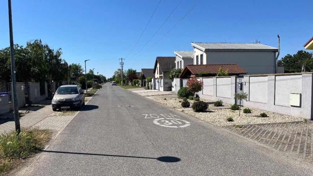 Developerský pozemok v Miloslavove na predaj – 4 205 m² 