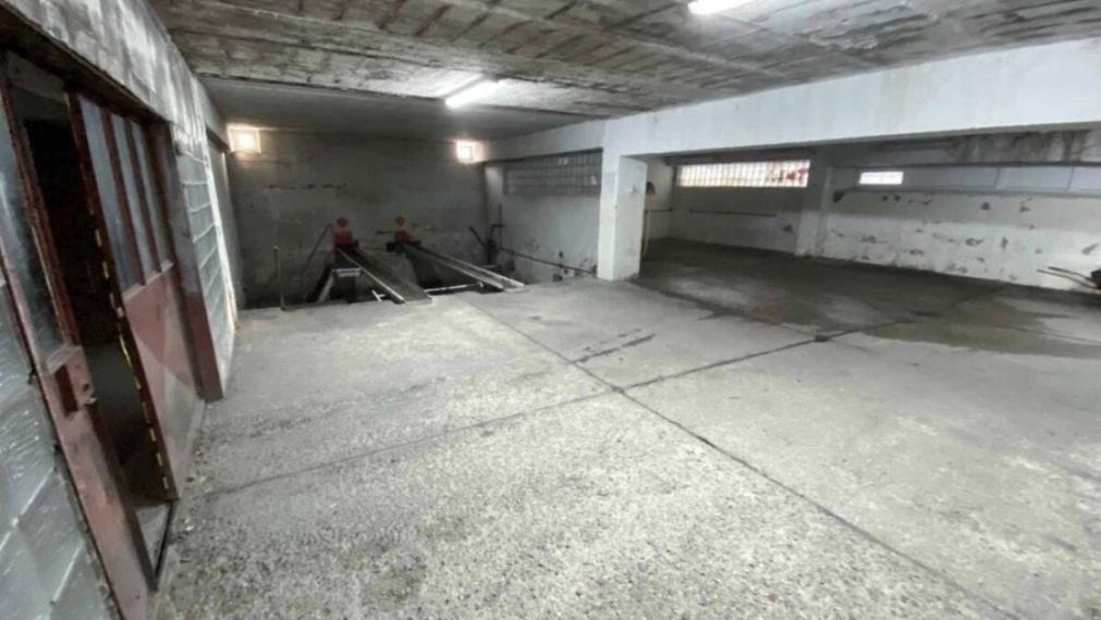 Na prenájom suchá a udržiavaná garáž (18 m²) v uzavretom garážovom komplexe, BA II TOP