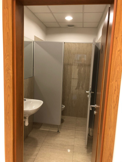Obchodný/kancelársky priestor na prízemí, 111 m² + 4x PARKING, Smrečianska-BAIII