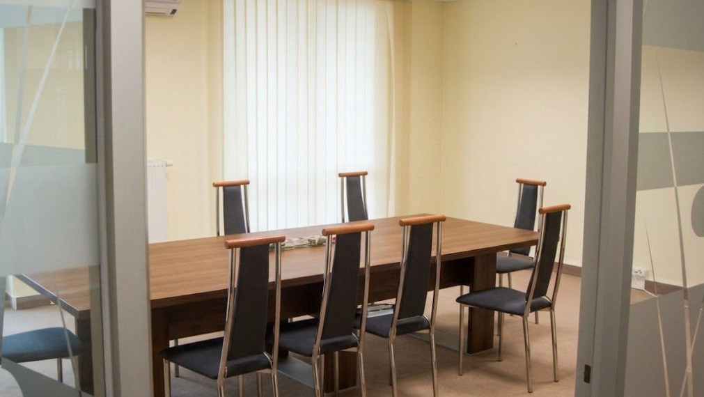 Na predaj mimoriadne reprezentatívny, veľkorysý komerčný priestor v absolútnom centre Bratislavy