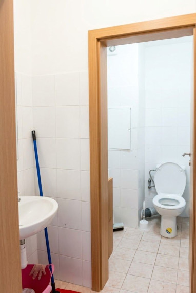 Na predaj mimoriadne reprezentatívny, veľkorysý komerčný priestor v absolútnom centre Bratislavy