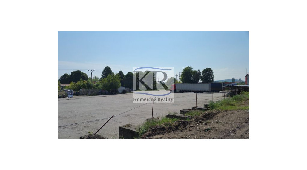 Voľné spevnené plochy v uzavretom areály, Nitra