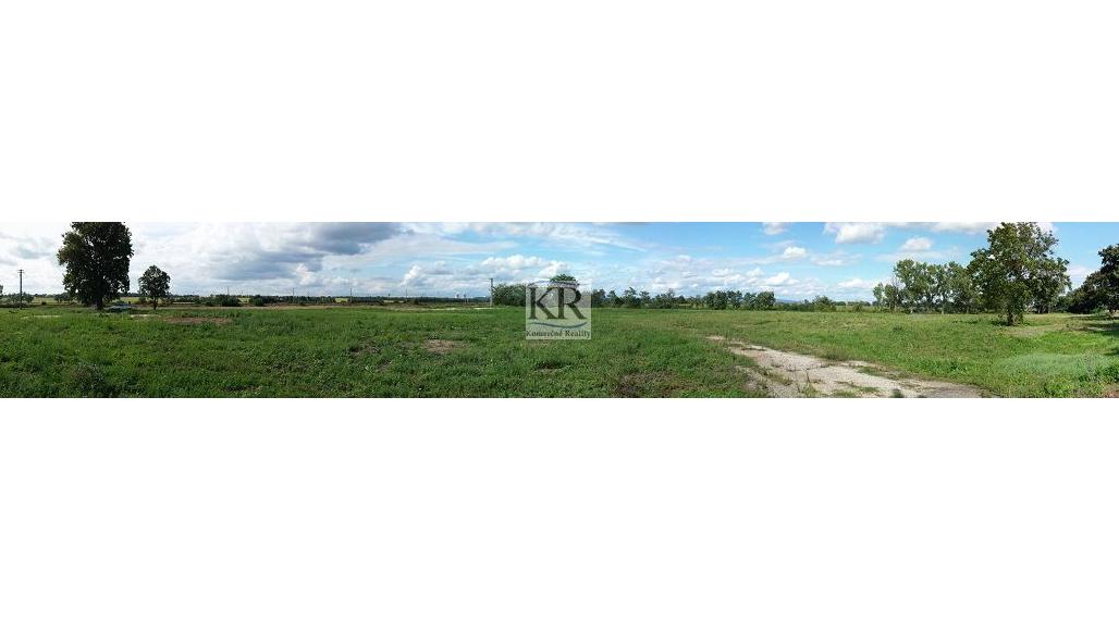 skladové priestory, 10 km od Trenčína