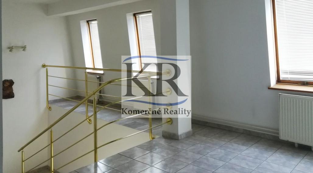 Na predaj predaj výrobno-skladový objekt v Ilave