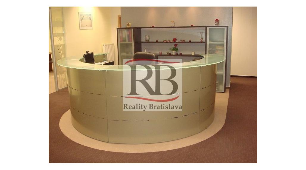 Na predaj kancelárske priestory na Mickiewiczovej ulici v Starom Meste