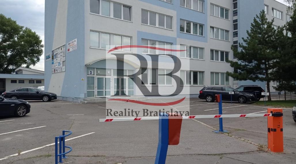 Na prenájom kancelárske priestory na Panónskej ceste 26-36m2