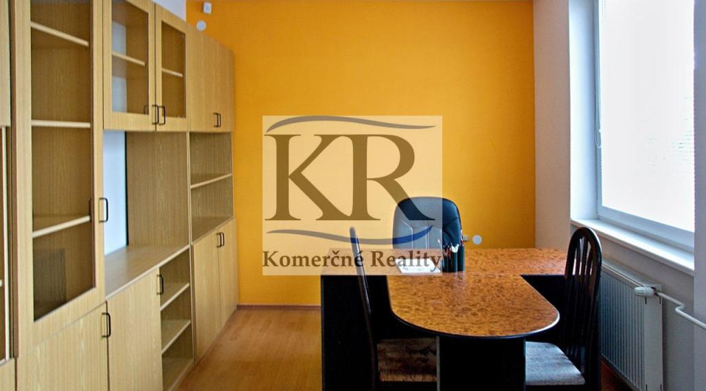10 m2 až 25 m2 - Administratívne priestory na prenájom Trenčín, Sihoť I