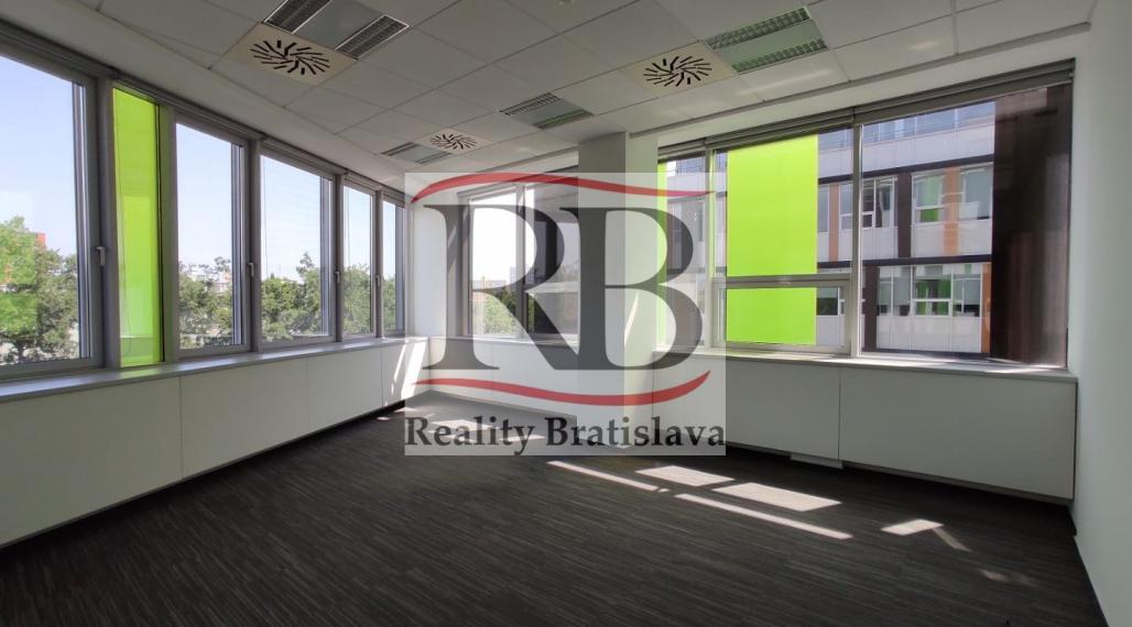 Kancelárske priestory v Apollo BC 2, Prievozská - Ružinov