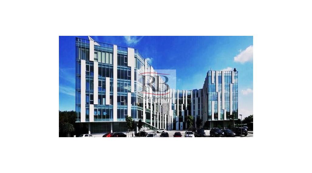 Samostatný kancelársky celok 107m² v blízkosti letiska na prenájom