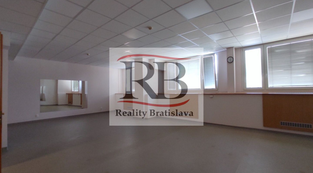 Priestory vhodné na fyzio, masáže, kliniku s parkovaním na Bajkalskej ulici, BAII, 394m2