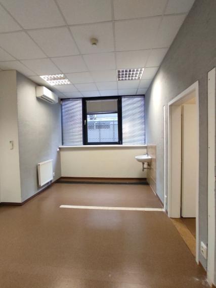 Priestor 300m2 so ZDRAVOTNÍCKYM ŠTANDARDOM, Hotel Bratislava