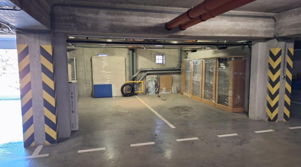 Na predaj - dvoj-garáž 6x7m  , ul. Tupého, Bratislava III  TOP