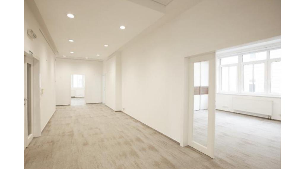 Reprezentatívny kancelársky celok 274m2 + 4 x parking, v historickej budove, Palisády – Staré Mesto