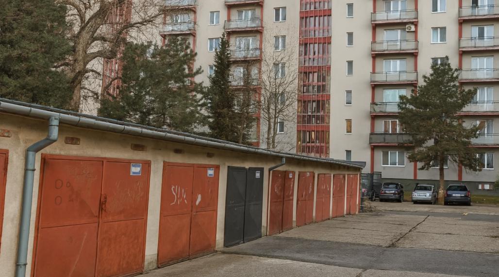 Garáž na predaj - ul. Haburská, Bratislava II