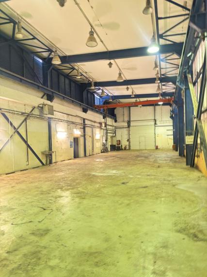 Prenájom výrobnej haly so zázemím – Gogolova ulica, Bratislava