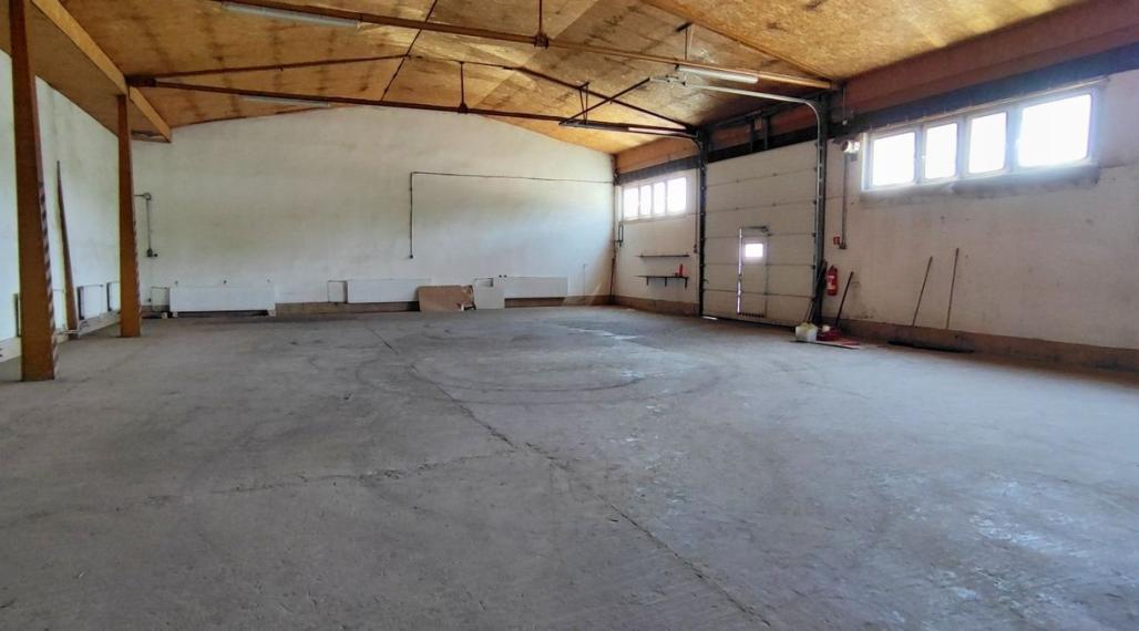  Sklad, Nové Mesto nad Váhom