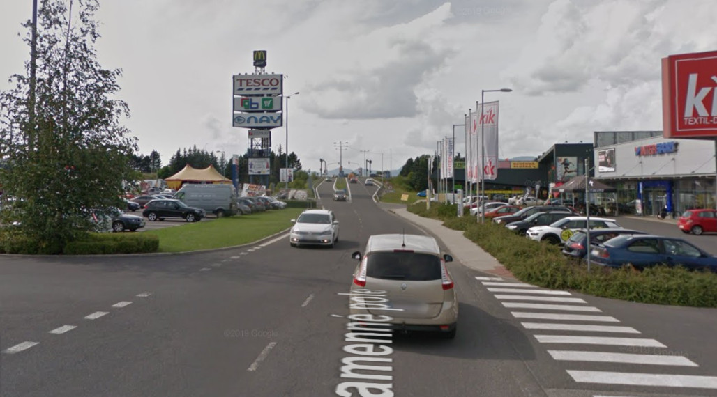 Obchodné priestory na prenájom 1.000m2, Kamenné Pole - Liptovský Mikuláš