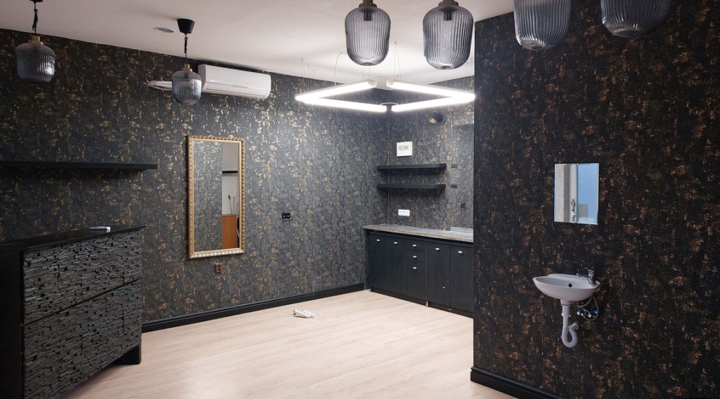 Klimatizované obchodné priestory na prenájom - Trenčín 