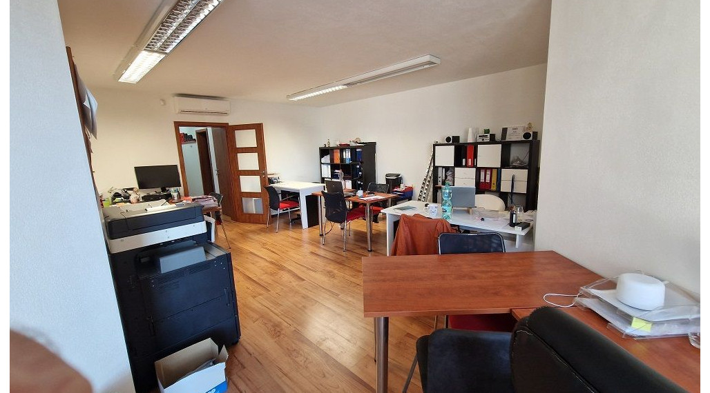 Kancelársky priestor na prenájom - Senec