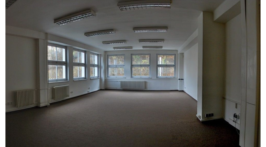 61 m2 Administratívne priestory na PRENÁJOM, Trenčín-centrum