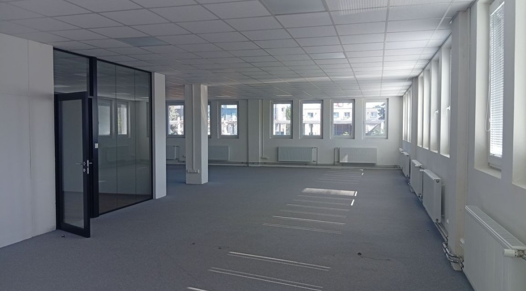 Zrekonštruované administratívne priestory ,Trenčín, Zámostie