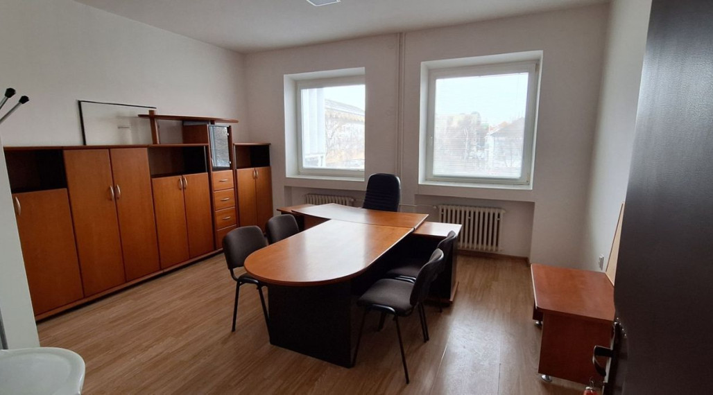 Na prenájom kancelárske priestory v blízkosti centra mesta Galanta