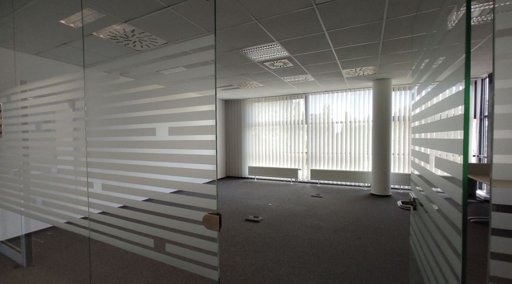 Kancelárske priestory v blízkosti ŽST Petržalka