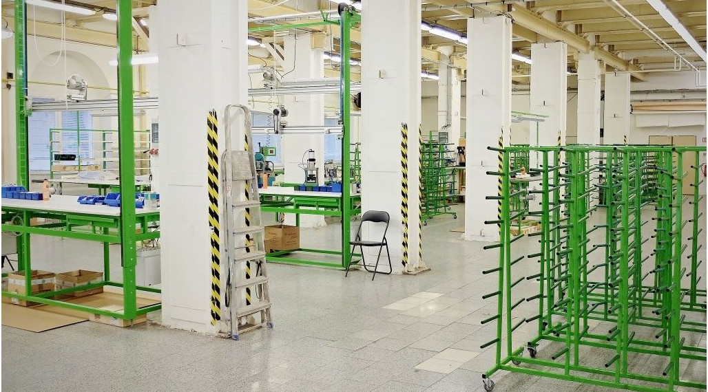 Prenájom objektu - výrobné haly 4787,4 m2 Holíč