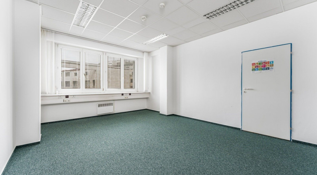 Kancelárske priestory v centre Starého Mesta, Štúrova ulica-Luxor TOP