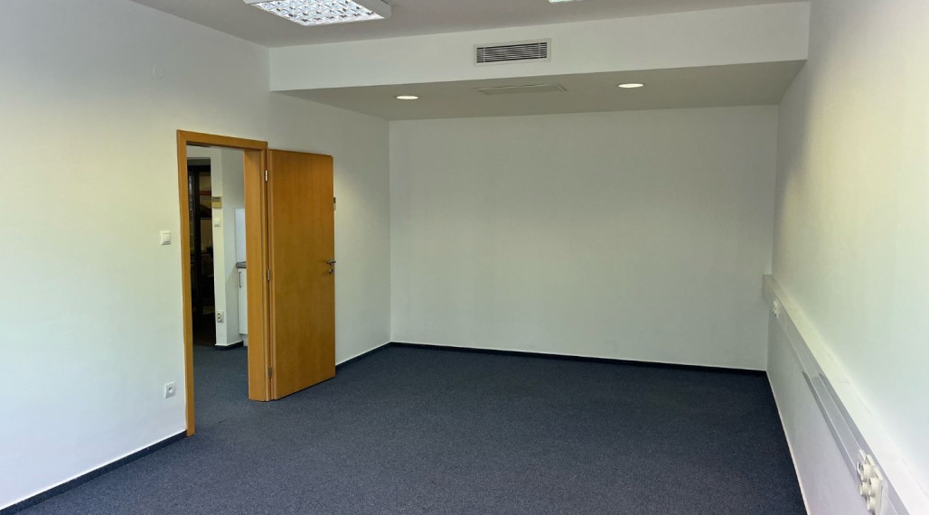 Kancelária na prenájom v Bratislave v Ružinovskej novostavbe