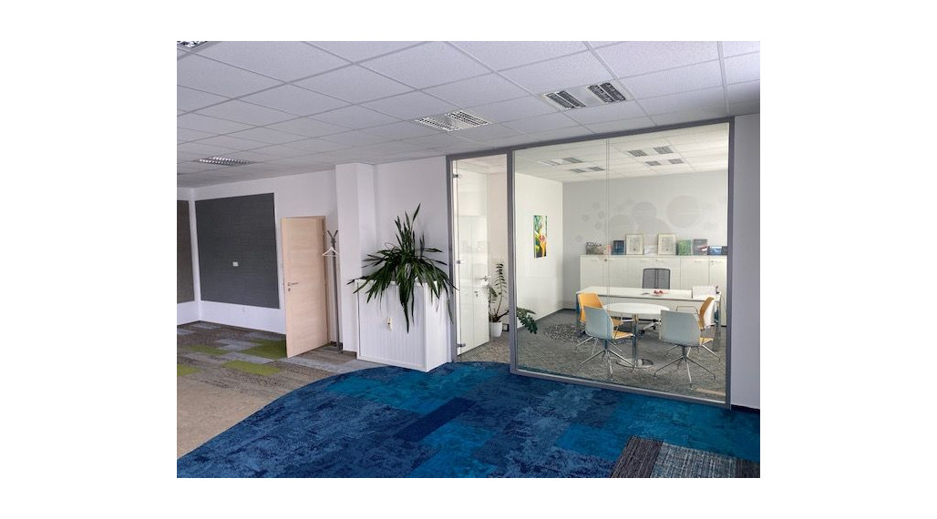 Nový kancelársky celok s možnosťou parkovania, Slovnaftská ulica – Podunajské Biskupice, 180m2