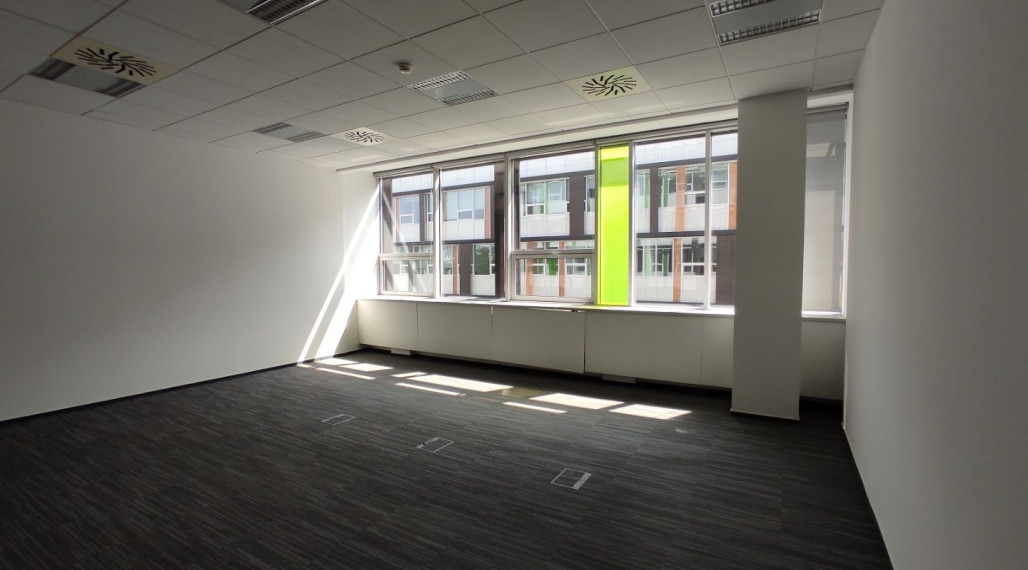 Kancelárske priestory v Apollo BC 2, Prievozská - Ružinov