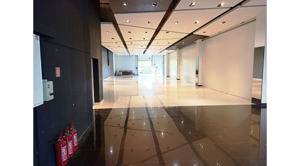 Obchodný priestor 375m² v Golden City na prenájom