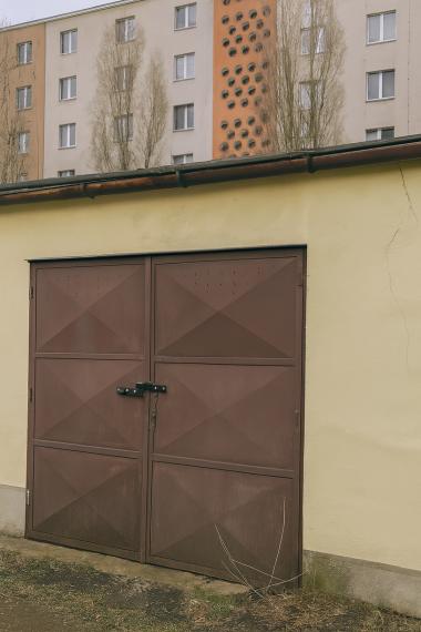 Na predaj garáž na Varšavskej ulici v Novom Meste