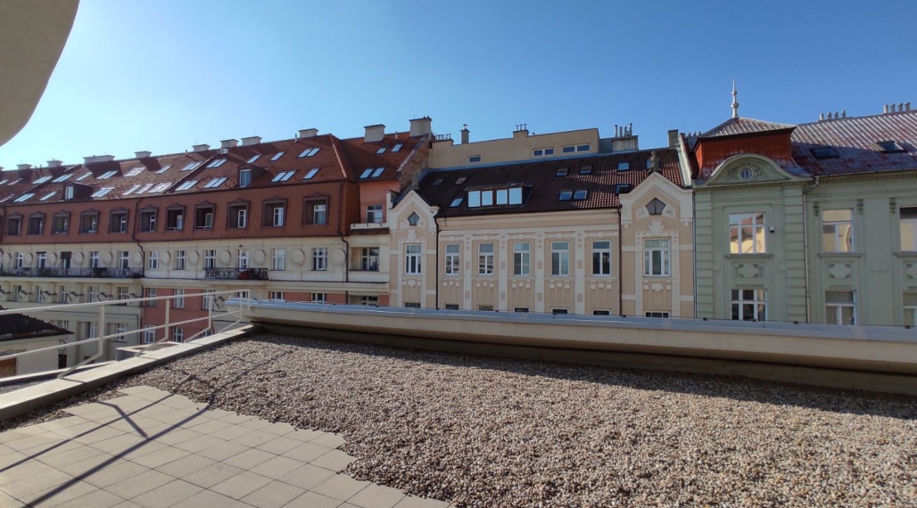 Moderné administratívne priestory s terasou - Palisády, 250 m2