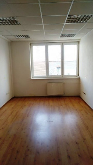 Kancelársky priestor 3x 18,5m² v Ružinove