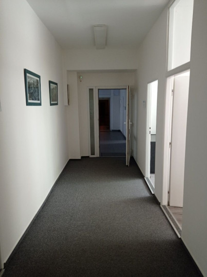 Kancelárske priestory na Panónskej ceste 37 až 148,5 m2