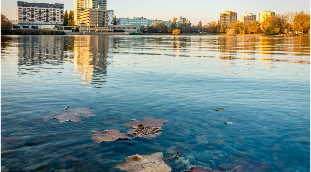 Reprezentatívne kancelárie s výhľadom na jazero, 245 m2