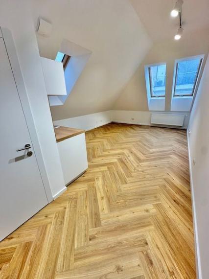 Exkluzívne administratívne priestory na prenájom,  vhodné aj na služby, 31 m2, Trenčín – Centrum