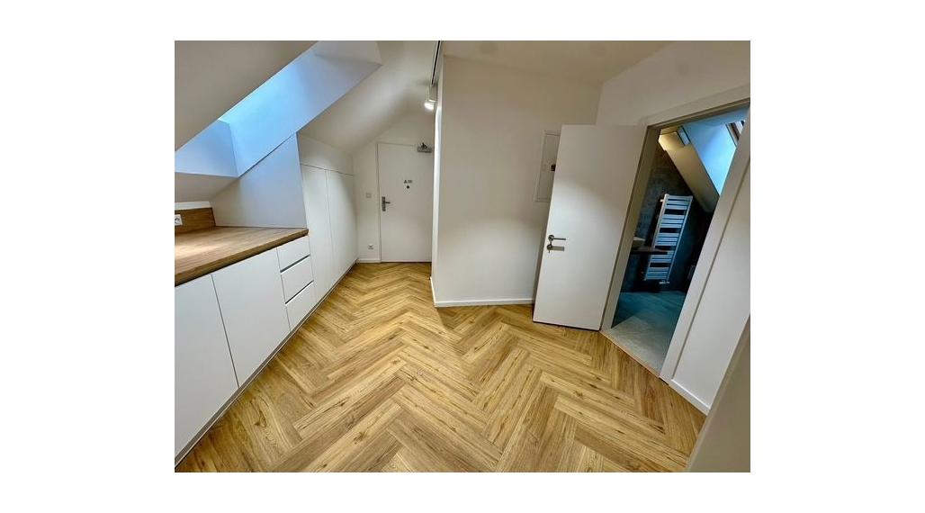 Na prenájom exkluzívne novo-zrekonštruované klimatizované administratívne priestory v Centre Trenčína