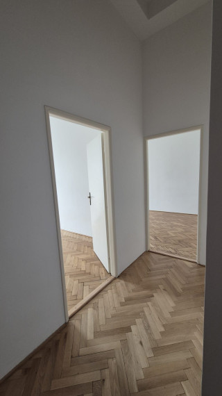 Na prenájom kancelárske priestory - ul. Michalská, Bratislava I 